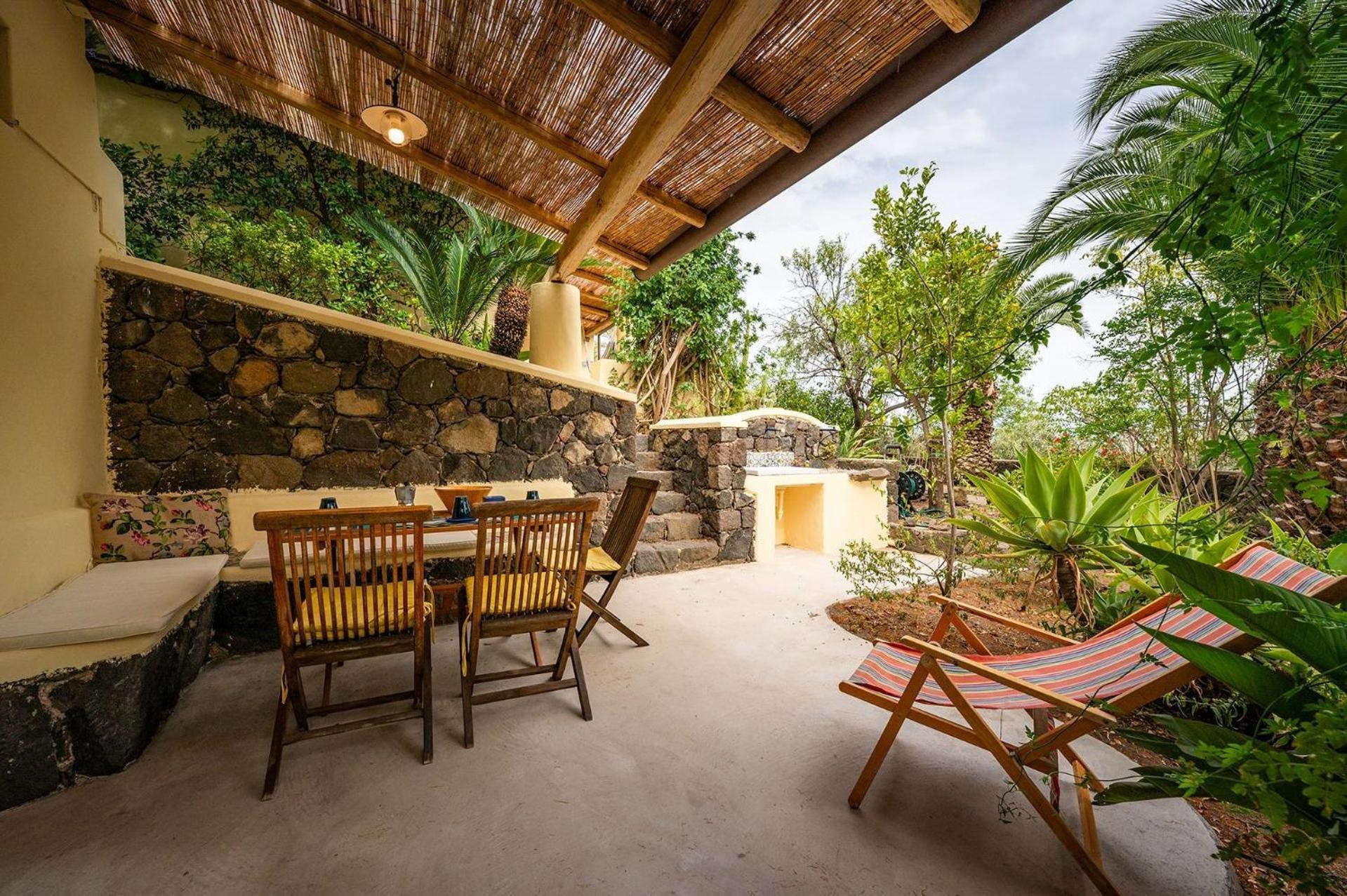 Casa Scirocco Lipari Villa Eksteriør billede